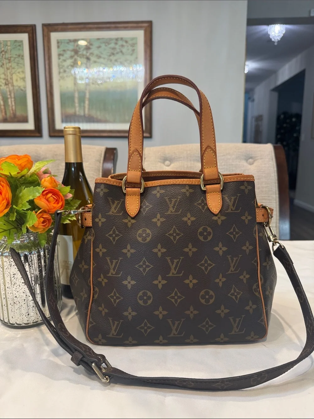 Authentic Louis Vuitton PM Batignolles bag in iconic monogram canvas